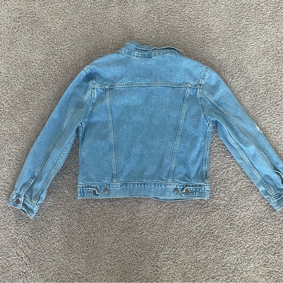 Levi’s Trucker Jean Ripped Jacket Size Small - Picture 7 of 8